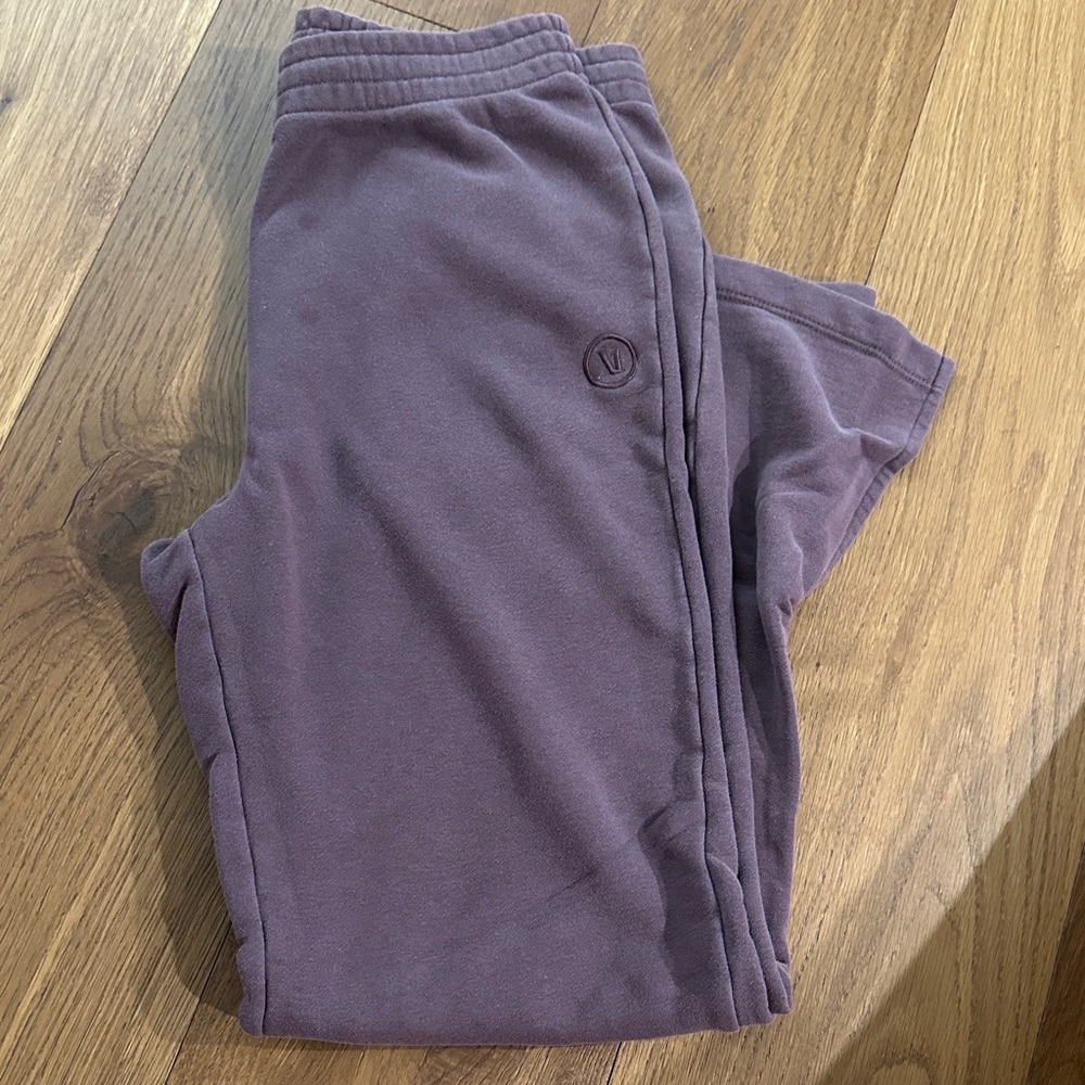 Vuori Women's Boot Cut Pants in Purple